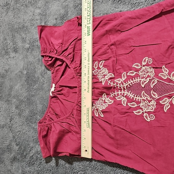 Matty M Maroon Embroidered Ruffle Sleeve Top Size S - Picture 5 of 7